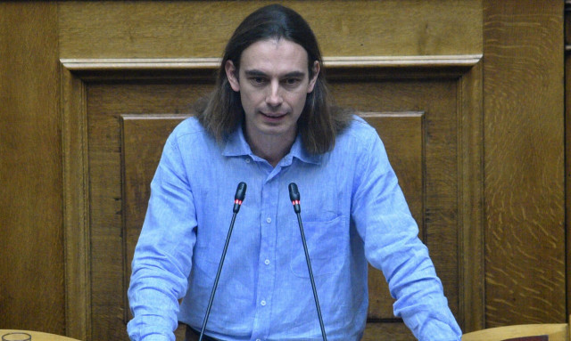 Εκτός πραγματικότητας - Βουλευτής του Βαρουφάκη έκανε ερώτηση σε υπουργό της Κύπρου