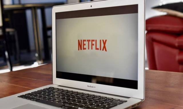 Αυτοί οι ηθοποιοί πληρώνονται με αστρονομικά ποσά από το Netflix – Κασέ εκατομμυρίων (pics)