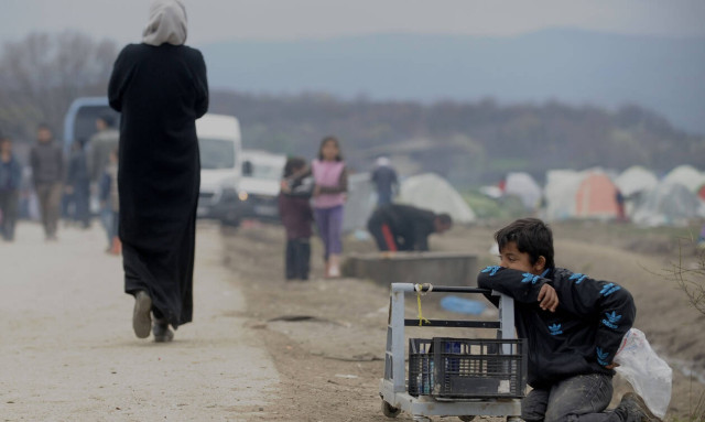 A total of 700 asylum seekers will leave from Samos on Monday