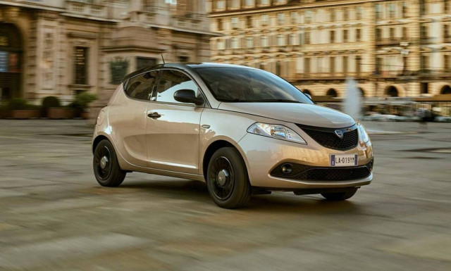 Η Lancia είναι ζωντανή και επιμένει