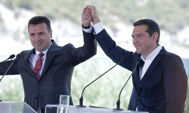 Η «παραμύθα» της συμφωνίας των Πρεσπών γκρεμίζεται σαν χάρτινος πύργος 