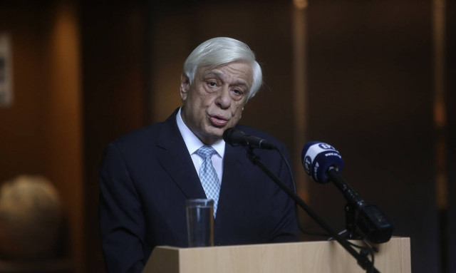 Παυλόπουλος: Εγκαινίασε την έκθεση εικόνων από την συλλογή Βελιμέζη