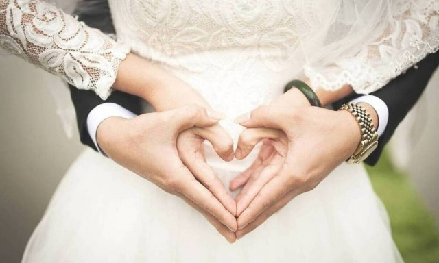 ΣΟΚ: Έμεινε κουφός, χωρίς γεύση και όσφρηση τη μέρα του γάμου του – Δείτε τι συνέβη (pics)