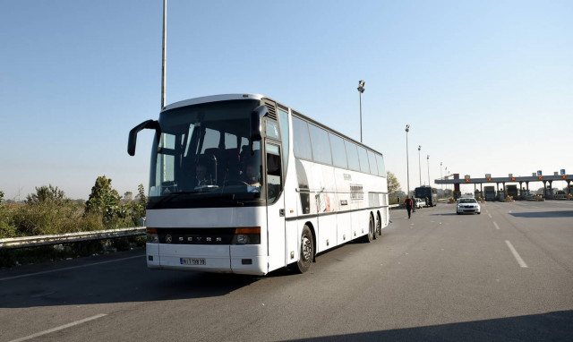 Στην Εύβοια οι μετανάστες από τη Σάμο που εκδιώχθηκαν από τα Βρασνά (pics&vid)