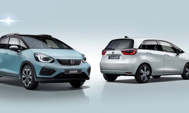 Νέο Honda Jazz: Αυτό είναι επίσημα και με έκδοση crossover που λέγεται Crosstar