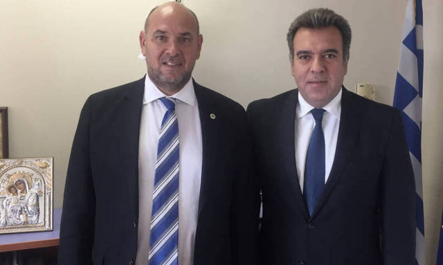 Κόνσολας: Κορυφαία προτεραιότητα η κάλυψη των νησιών από το ΕΚΑΒ