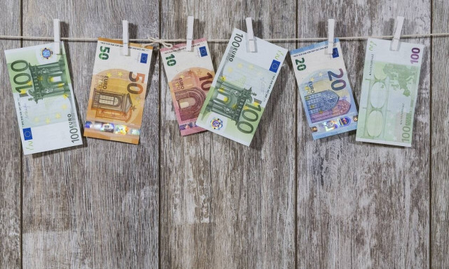 ΟΑΕΔ: Μηνιαίο επίδομα 200 ευρώ για ένα χρόνο – Ποιους αφορά