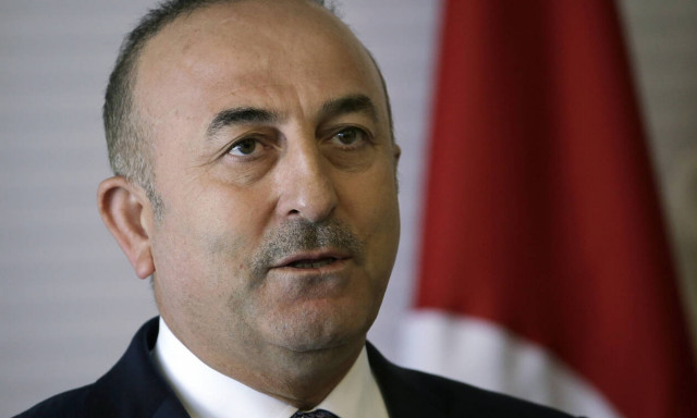 Τσαβούσογλου σε αμόκ: Η Ελλάδα πυροβολούσε και βούλιαζε βάρκες προσφύγων