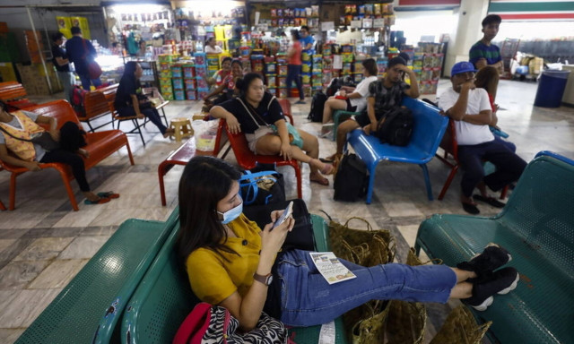 Φονικός σεισμός στις Φιλιππίνες: Τουλάχιστον έξι νεκροί - Καταστροφές σε δεκάδες κτήρια (pics)