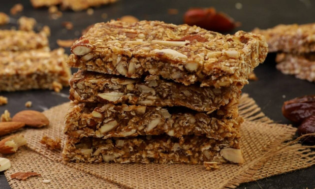 Συνταγή για πεντανόστιμες μπάρες χωρίς ζάχαρη