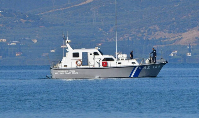 Coast guard rescues 112 migrants and refugees early Tuesday