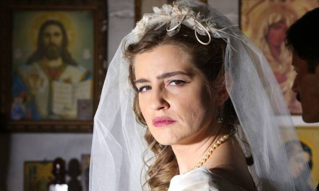 Άγριες μέλισσες: Η παρουσία των μεγαλοδικηγόρων και η αναστάτωση