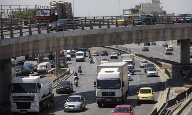Κίνηση στους δρόμους: Χάος στην Αθήνα - Πού εντοπίζονται τα προβλήματα