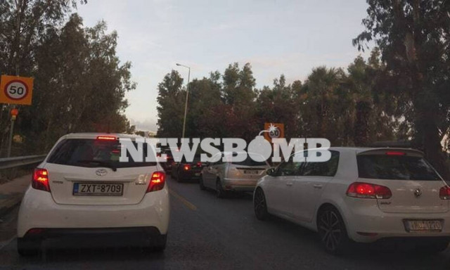 Κίνηση στους δρόμους: Κυκλοφοριακό χάος στην Αθήνα - Ποιους δρόμους να αποφύγετε