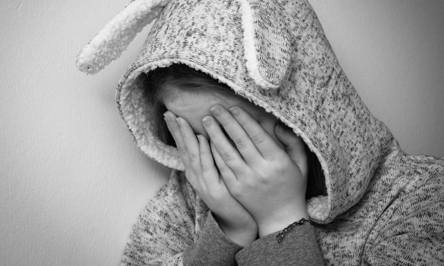 Σκάνδαλο: Αθώωσαν τους βιαστές 14χρονης επειδή ήταν αναίσθητη και δεν χρησιμοποίησαν βία ή εκφοβισμό