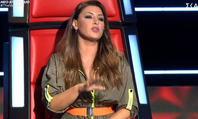 Χαμός στο Voice: Η άβολη στιγμή της Έλενας Παπαρίζου - Δείτε τι συνέβη