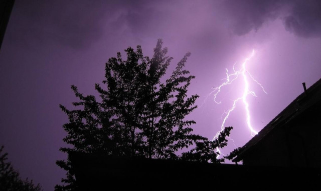 Καιρός: Έρχονται βροχές και καταιγίδες - Πού θα «χτυπήσει» η κακοκαιρία τις επόμενες ώρες