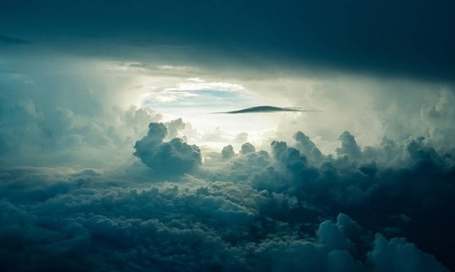 Δες τι απίστευτο πετούσε στον ουρανό της Χαλκίδας ένα πρωινό!