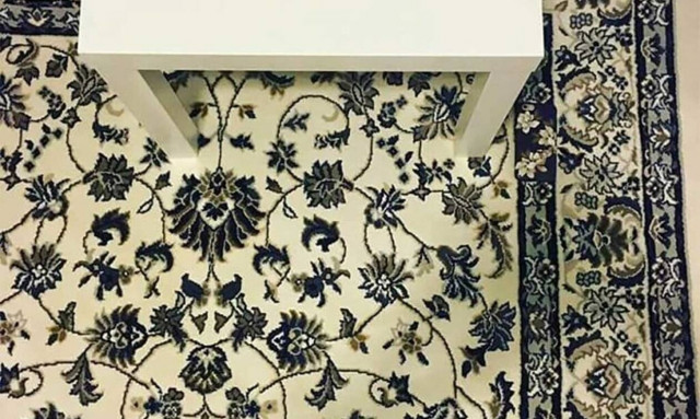 Επικό: Εσύ μπορείς να διακρίνεις το κινητό; (pics)