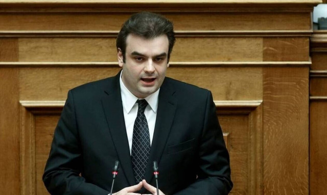 Πιερρακάκης: Υπεύθυνες δηλώσεις και εξουσιοδοτήσεις από το κινητό τηλέφωνο