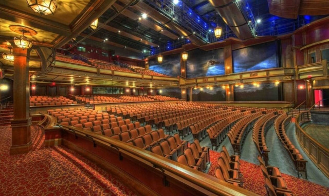 Συγκίνηση για γνωστή ηθοποιό: Το σοβαρό πρόβλημα υγείας – Κυκλοφορεί με μπαστούνι (pics)