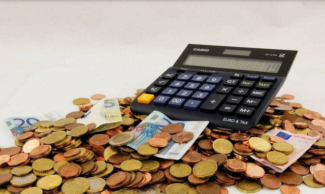 Αύξηση των συντάξεων: Τα δύο σενάρια που εξετάζει η κυβέρνηση - Πότε θα δοθούν