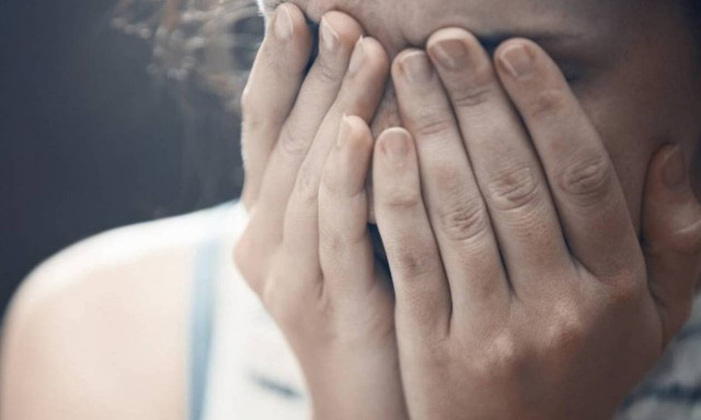 Χαμός στη Θεσσαλονίκη: 20χρονος εκσπερμάτωσε στην πλάτη φοιτήτριας μέσα στη βιβλιοθήκη