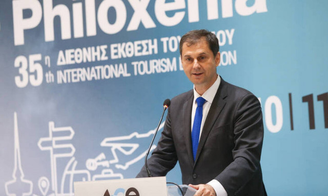 Μήνυμα αισιοδοξίας από τον Χάρη Θεοχάρη στα εγκαίνια της έκθεσης Philoxenia 