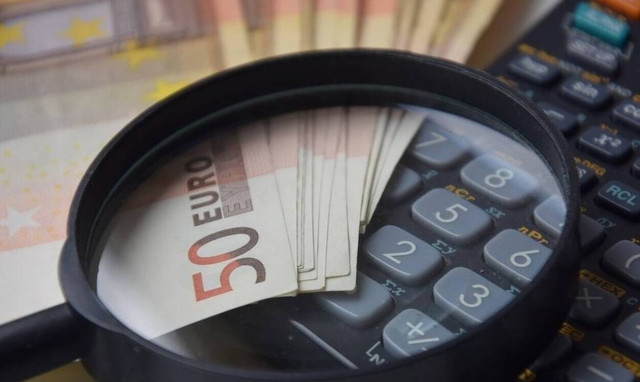 Εφορία: Έτσι θα ρυθμίσετε τις οφειλές σας σε 24 ή 48 δόσεις - Ποιοι μπορούν να κερδίσουν… bonus