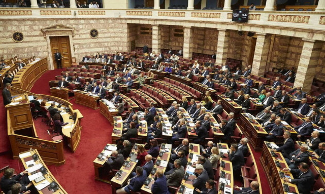 «Εγκλωβισμένοι» στην Προανακριτική: Το σενάριο της φρουράς, η πόλωση και η… λύτρωση 