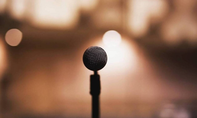 Πέθανε η σπουδαία τραγουδίστρια και ηθοποιός Σωτηρία Λεονάρδου (pics+vids)