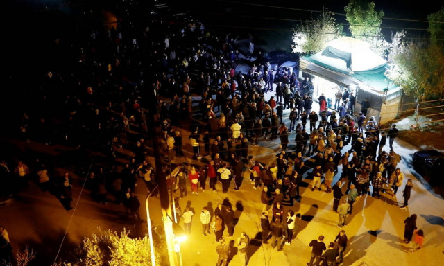 Διαβατά: Διαμαρτυρία κατοίκων για την άφιξη προσφύγων και μεταναστών (pics+vids)