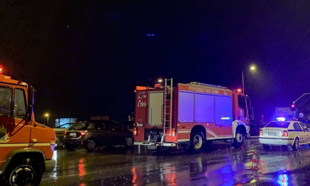 Καιρός: Νύχτα αγωνίας στην Κέρκυρα - Μπλακ άουτ, πλημμύρες και καταστροφές (pics+vid)