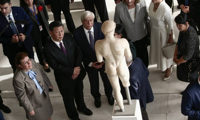 Παυλόπουλος σε Κινέζο πρόεδρο: «Σας προσφέρουμε ένα κομμάτι από την ψυχή μας»