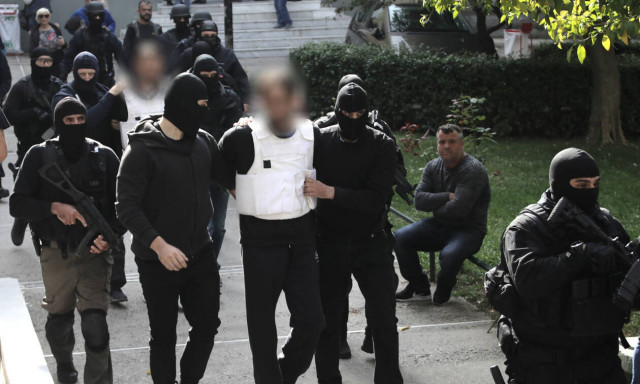 «Επαναστατική Αυτοάμυνα»: Στη φυλακή οι δύο τρομοκράτες - Επεισόδια στην Ευελπίδων