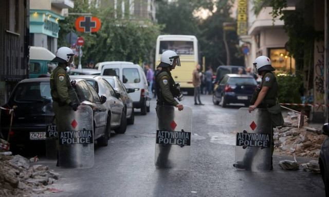 Επιχείρηση της ΕΛ.ΑΣ. σε υπό κατάληψη κτήριο στα Εξάρχεια