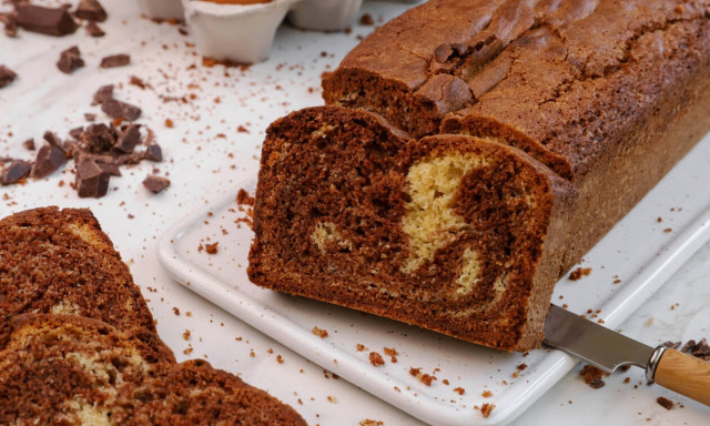Η γλυκιά συνταγή της ημέρας είναι το κέικ βανίλιας - σοκολάτας