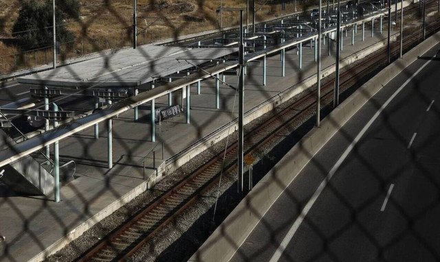 Προαστιακός: Πολλά προβλήματα στα δρομολόγια