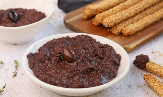 Η συνταγή της ημέρας: Πατέ ελιάς (tapenade)