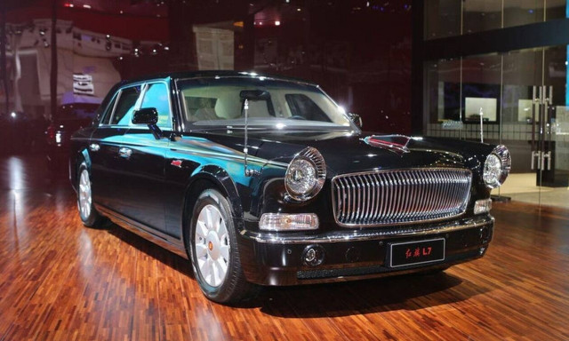 Πόσο λέτε ότι κοστίζει η κινέζικη προεδρική λιμουζίνα Hongqi L5;