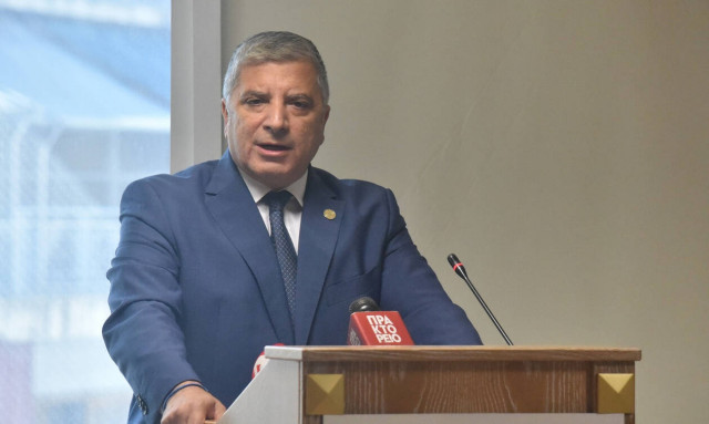 Πατούλης: Σημαντική η πρόταση για επιπλέον άδεια σε δημοσίους υπαλλήλους για γυναικολογικό έλεγχο