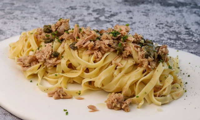 Η συνταγή της ημέρας: Ταλιατέλες με τόνο και κάπαρη