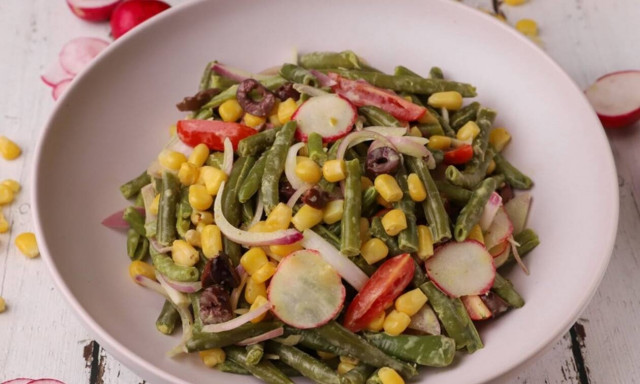 Συνταγή για πεντανόστιμη σαλάτα με φασολάκια 