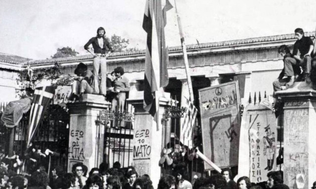 Επέτειος Πολυτεχνείου: Μία μεγαλειώδης νίκη ενάντια στον φασισμό (pics & vids)