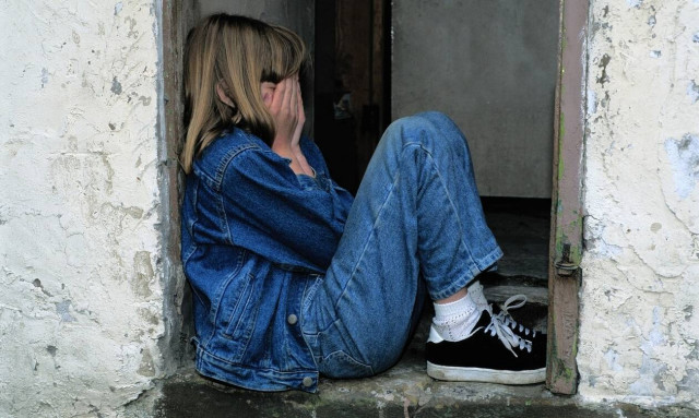 Σοκ στη Θεσσαλονίκη: Βίασαν 14χρονη αφού πρώτα τη νάρκωσαν