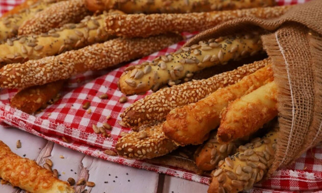 Συνταγή για πεντανόστιμα κριτσίνια