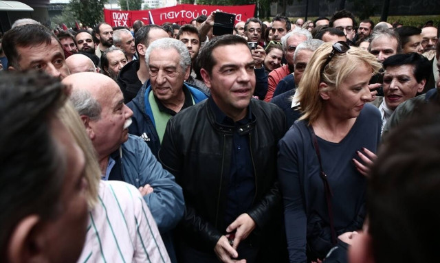 Σφοδρή κόντρα ΝΔ - ΣΥΡΙΖΑ για τον διαδηλωτή Αλέξη Τσίπρα