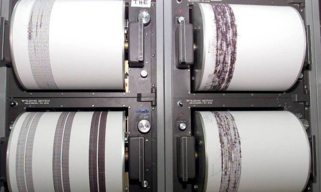 Σεισμός 3,7 Ρίχτερ ανοιχτά της Ύδρας (pics)