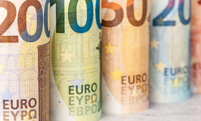 Νέοι επαγγελματίες: Πόσο φόρο θα πληρώνουν τα πρώτα τρία χρόνια