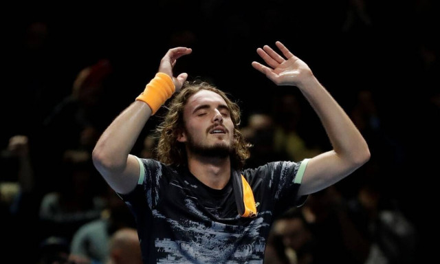 Τσιτσιπάς: Το έριξε… στο τραγούδι μετά τον θρίαμβο στο ATP (vid)